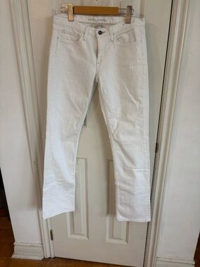 Banana Republic straight white denim jeans *accepting offers